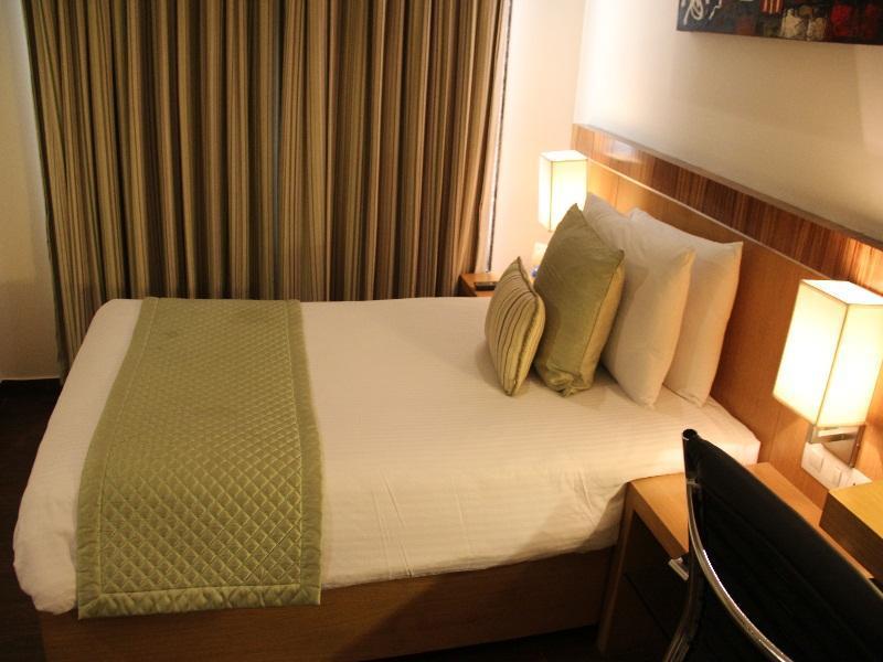 Shervani Nehru Place Nuova Delhi Esterno foto